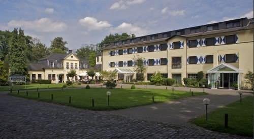 Schloss Hohenfeld Parkhotel