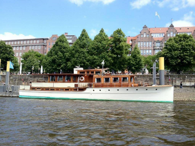 Hotelschiff Nedeva Bremen