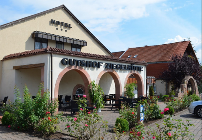 Gutshof Ziegelhütte Hotel & Restaurant